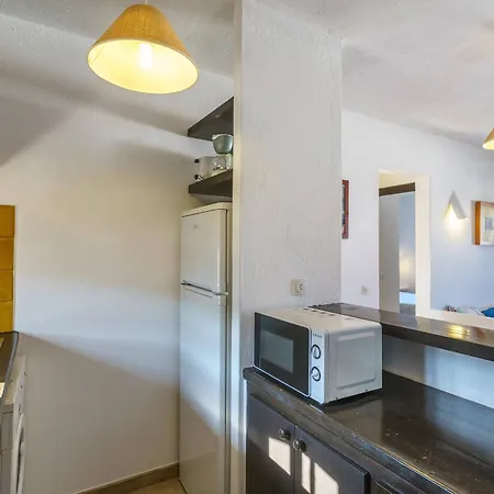 Posidonia Aparthotel 4*