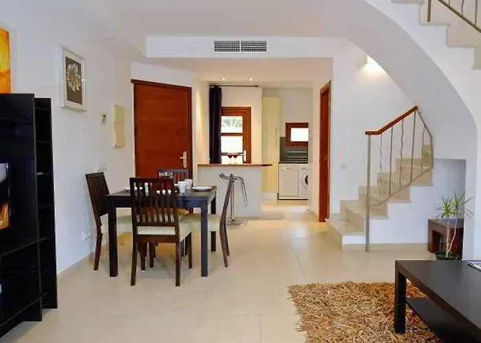 Aparthotel Posidonia 3*