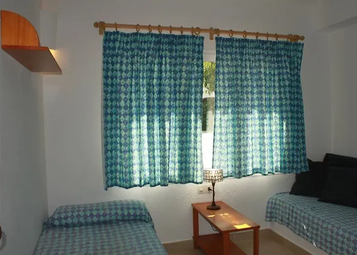 Posidonia Aparthotel