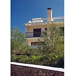 Posidonia 公寓式酒店 3*