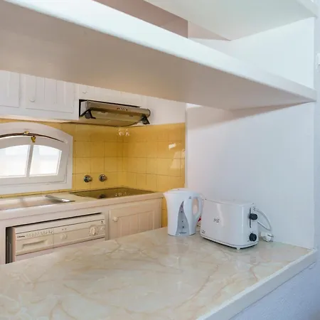 Posidonia מלון דירות